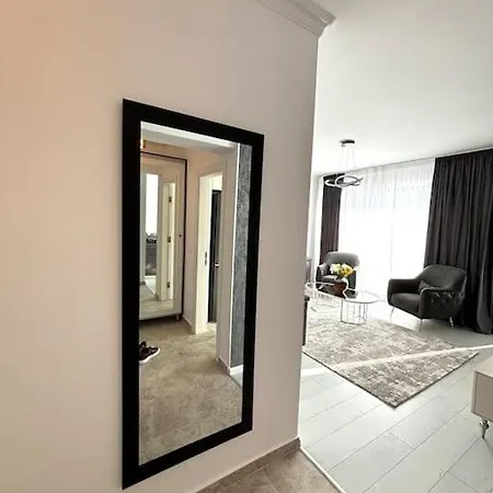 Viva Solid House Mamaia