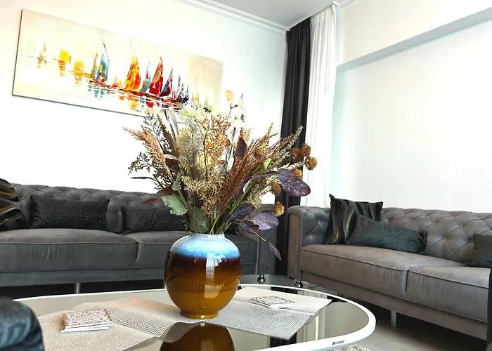 Viva Solid House Daire Mamaia