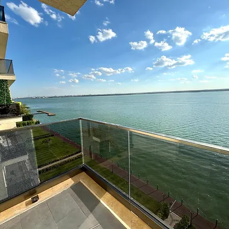 Viva Solid House Mamaia