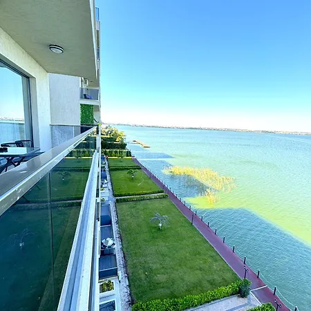 Viva Solid House * Mamaia